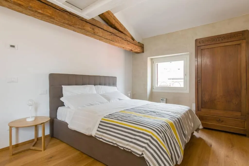 Апартаменты Luxury Design Apt With Amazing View Верона Италия